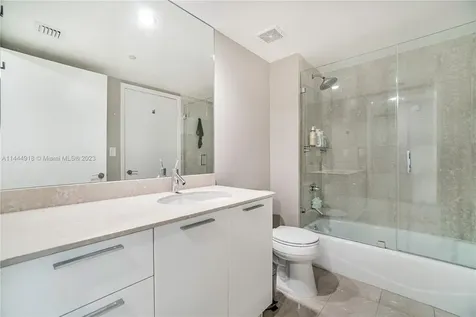 400 Alton Road Miami Beach FL 33139