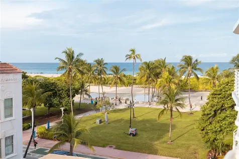 1052 Ocean Drive Miami Beach FL 33139