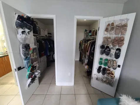 496 NW 165th Street Road Miami FL 33169