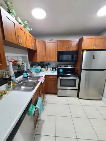 496 NW 165th Street Road Miami FL 33169