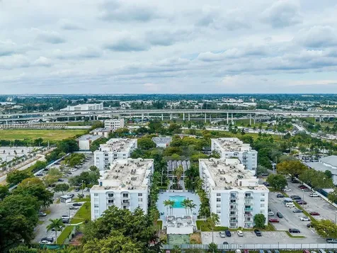 496 NW 165th Street Road Miami FL 33169