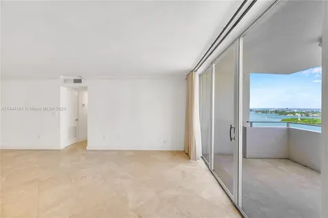 11 Island Avenue Miami Beach FL 33139