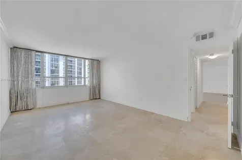 11 Island Avenue Miami Beach FL 33139