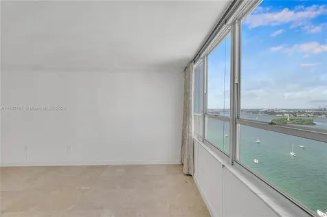 11 Island Avenue Miami Beach FL 33139