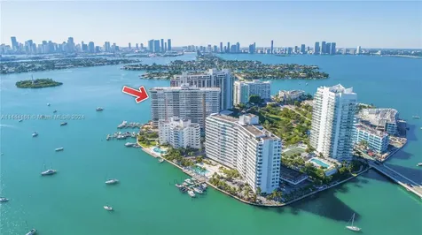 11 Island Avenue Miami Beach FL 33139