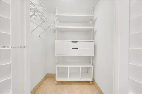 11 Island Avenue Miami Beach FL 33139