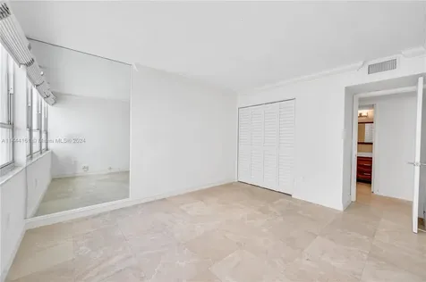 11 Island Avenue Miami Beach FL 33139
