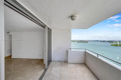 11 Island Avenue Miami Beach FL 33139