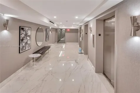 11 Island Avenue Miami Beach FL 33139