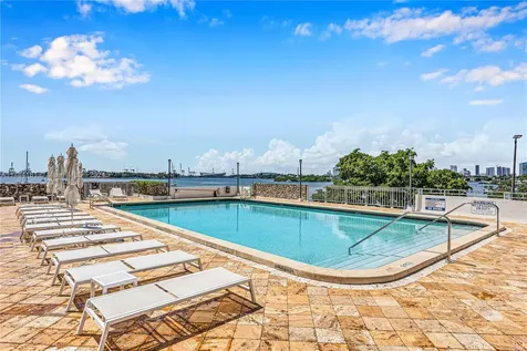 11 Island Avenue Miami Beach FL 33139