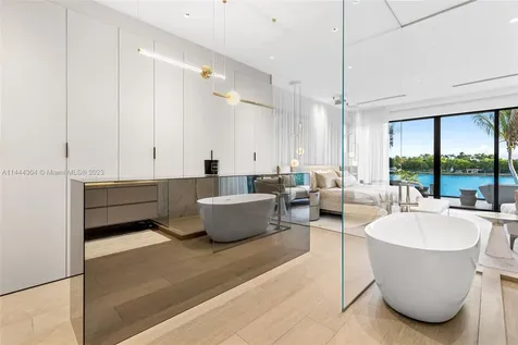 250 S Hibiscus Drive Miami Beach FL 33139