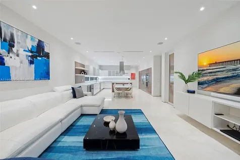 7930 SW 52nd Court Miami FL 33143