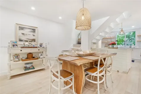 325 N Meridian Avenue Miami Beach FL 33139