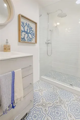 325 N Meridian Avenue Miami Beach FL 33139