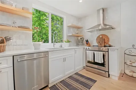 325 N Meridian Avenue Miami Beach FL 33139