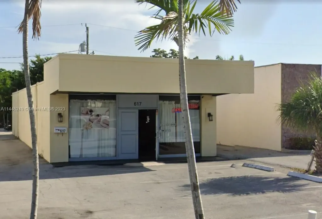 617 Northlake Boulevard North Palm Beach FL 33408