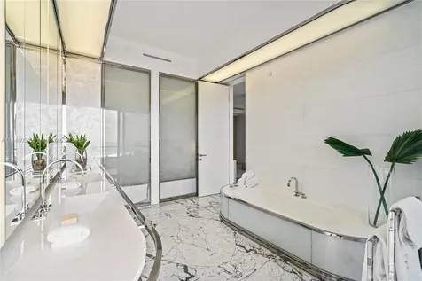 3315 Collins Avenue Miami Beach FL 33140