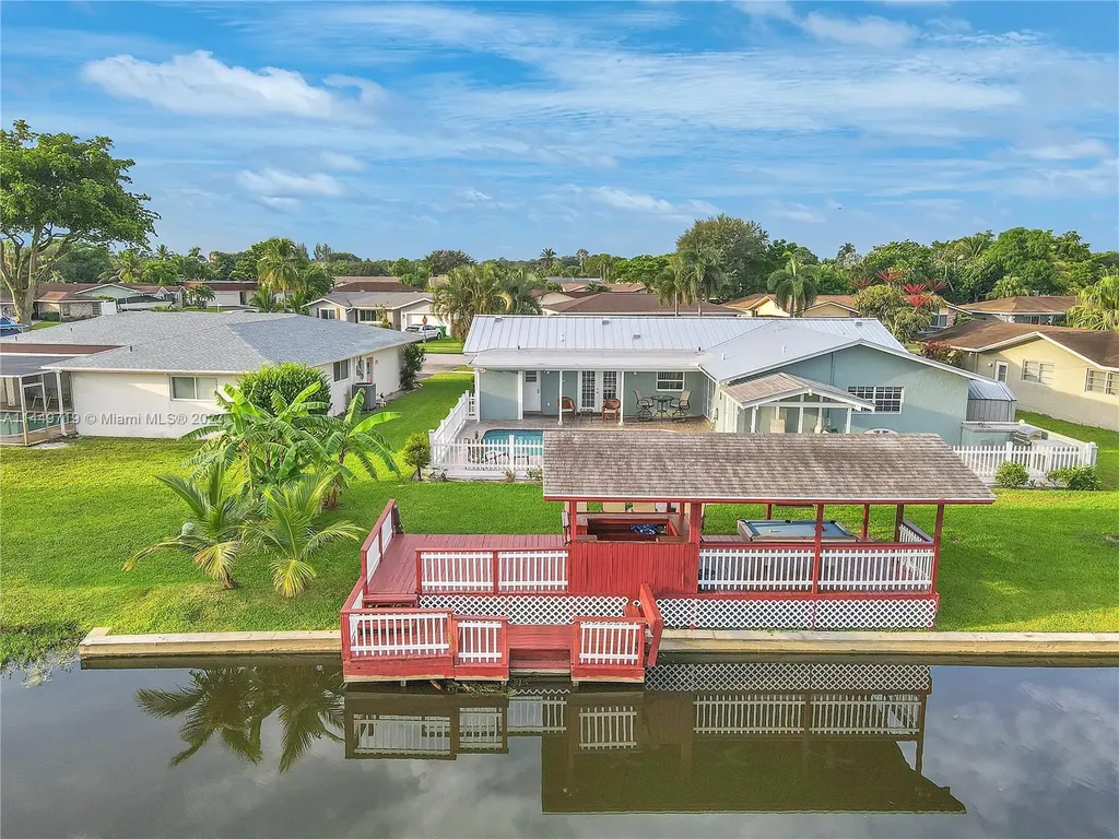 8311 SW 26th Street Davie FL 33324