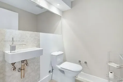 6899 Collins Avenue Miami Beach FL 33141