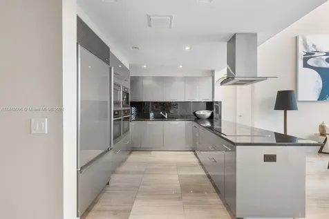 6899 Collins Avenue Miami Beach FL 33141