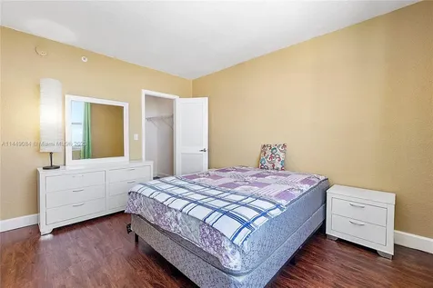 401 69th Street Miami Beach FL 33141