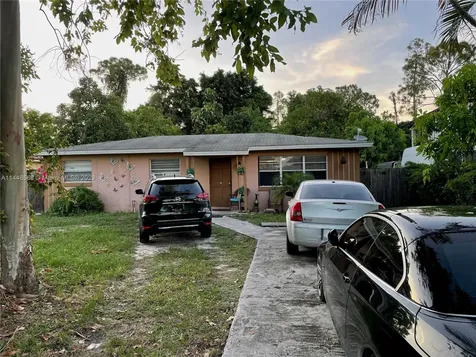 5477 Martin Street Naples FL 34113