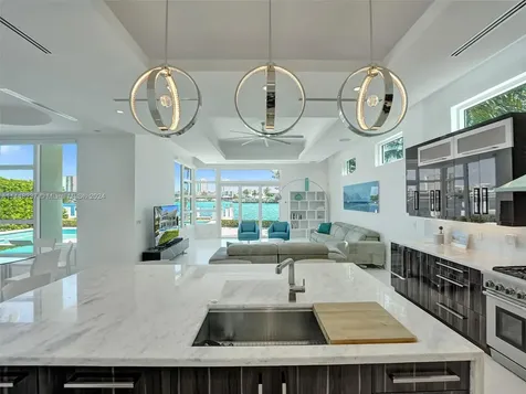2540 SE 7th Drive Pompano Beach FL 33062
