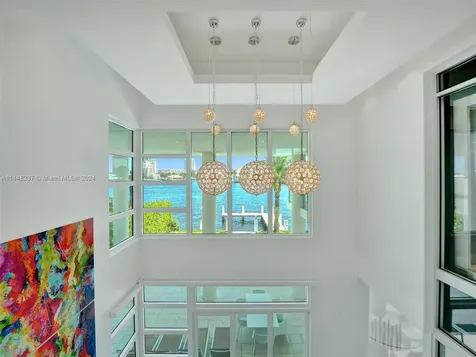 2540 SE 7th Drive Pompano Beach FL 33062