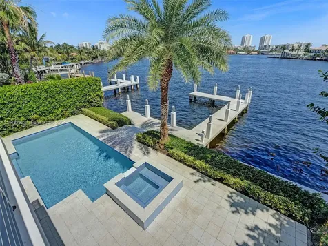 2540 SE 7th Drive Pompano Beach FL 33062