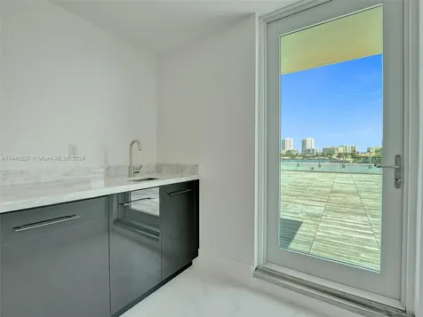2540 SE 7th Drive Pompano Beach FL 33062