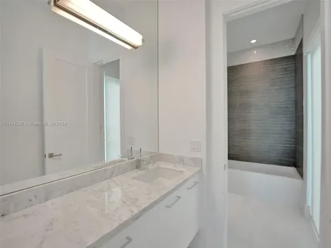 2540 SE 7th Drive Pompano Beach FL 33062
