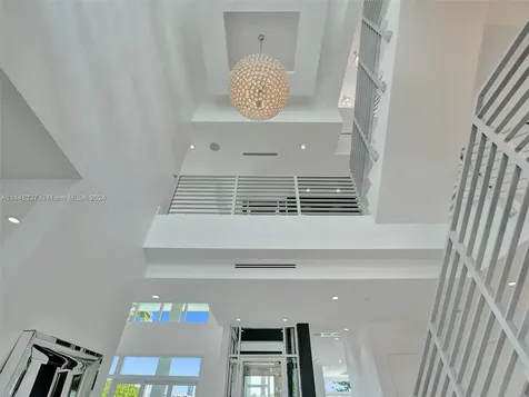 2540 SE 7th Drive Pompano Beach FL 33062