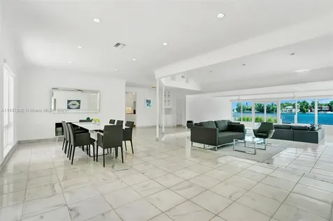 205 N Hibiscus Drive Miami Beach FL 33139