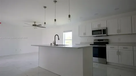 3428 N Jeffcott Street Fort Myers FL 33916