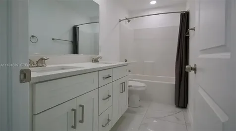 3428 N Jeffcott Street Fort Myers FL 33916