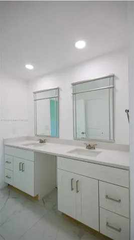 3428 N Jeffcott Street Fort Myers FL 33916