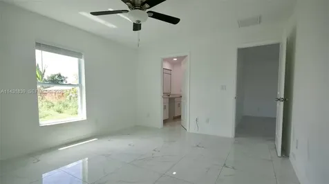 3428 N Jeffcott Street Fort Myers FL 33916