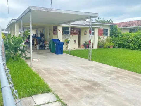 2811 SW 65th Avenue Miami FL 33155