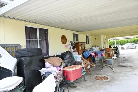 2811 SW 65th Avenue Miami FL 33155