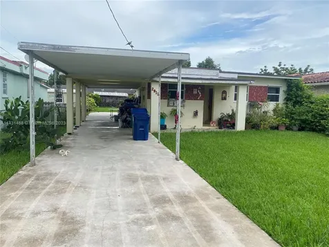 2811 SW 65th Avenue Miami FL 33155