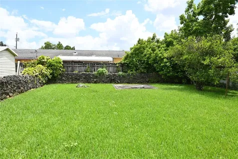 2811 SW 65th Avenue Miami FL 33155