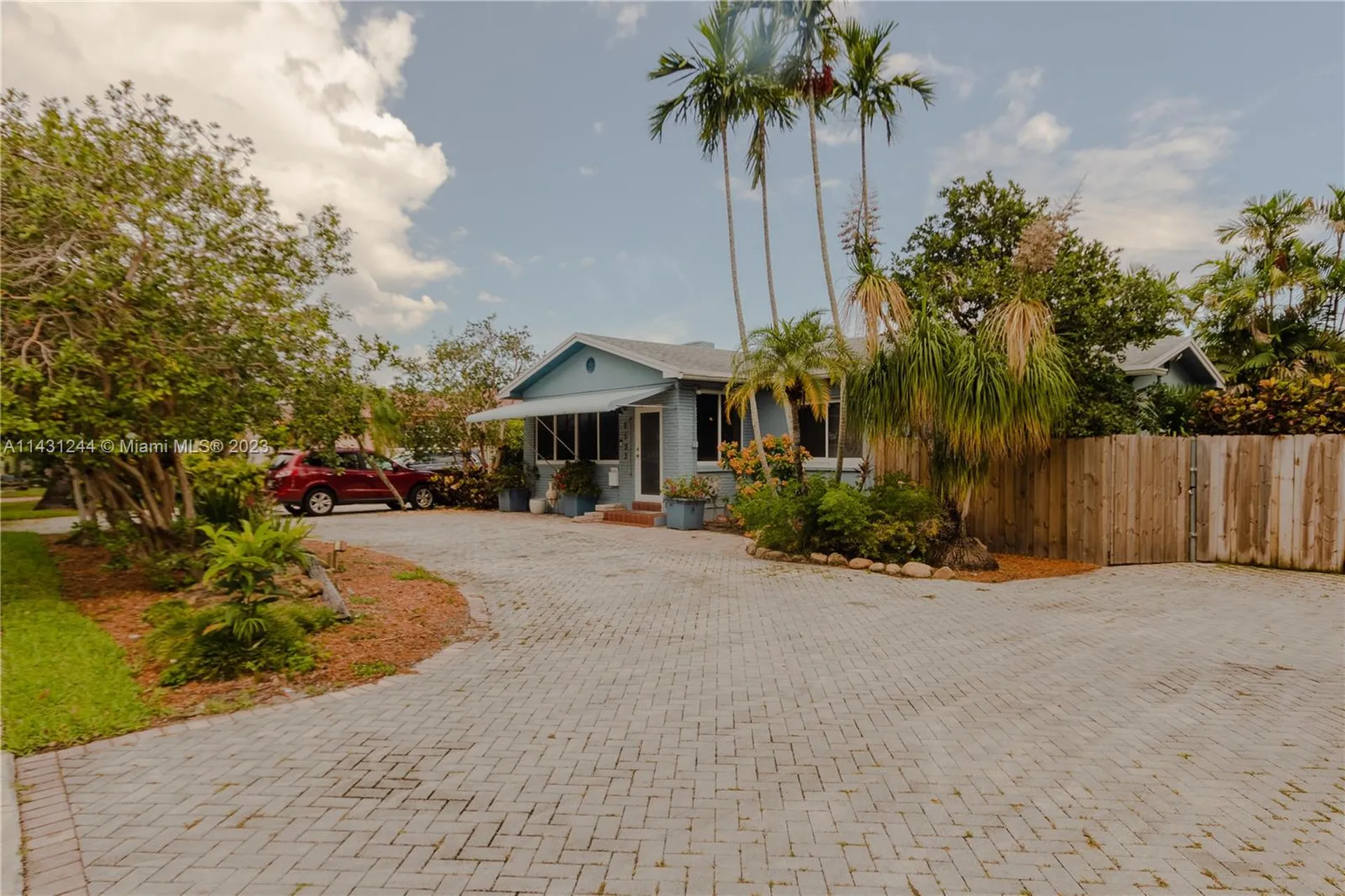 2533 Fillmore Street Hollywood FL 33020