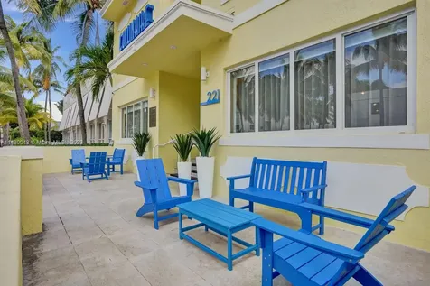 221 Collins Avenue Miami Beach FL 33139