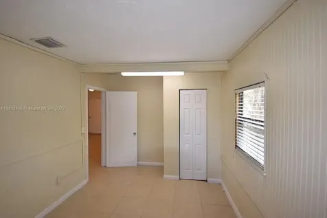 3401 NW 38th Terrace Lauderdale Lakes FL 33309