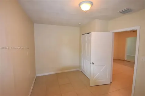 3401 NW 38th Terrace Lauderdale Lakes FL 33309