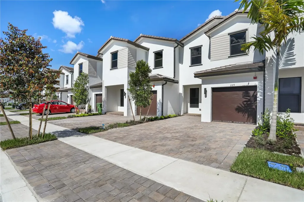 229 SW 159th Court Pembroke Pines FL 33027