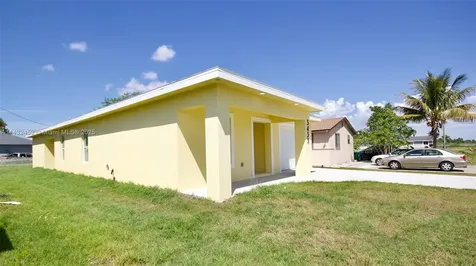 3433 Jeffcott Street Fort Myers FL 33916