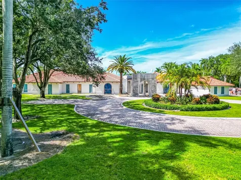 8563 Horseshoe Lane Boca Raton FL 33496