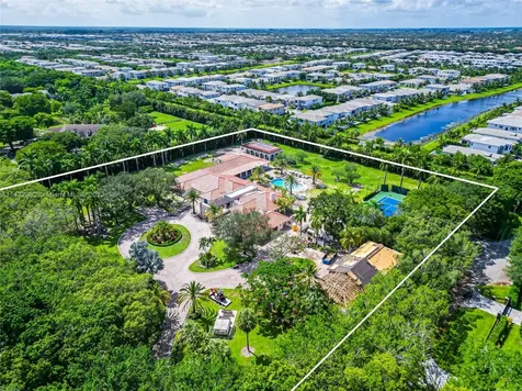 8563 Horseshoe Lane Boca Raton FL 33496