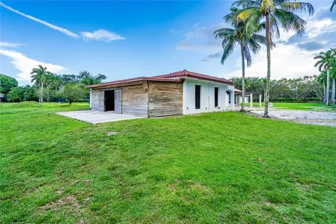 8563 Horseshoe Lane Boca Raton FL 33496